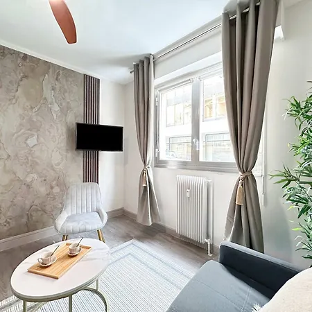 Arc De Triomphe Apartman
