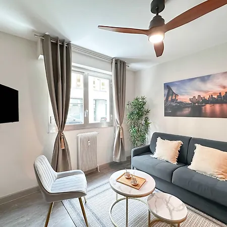 Arc De Triomphe Apartman *