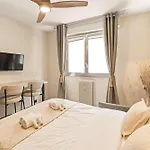 Arc De Triomphe Apartamento *